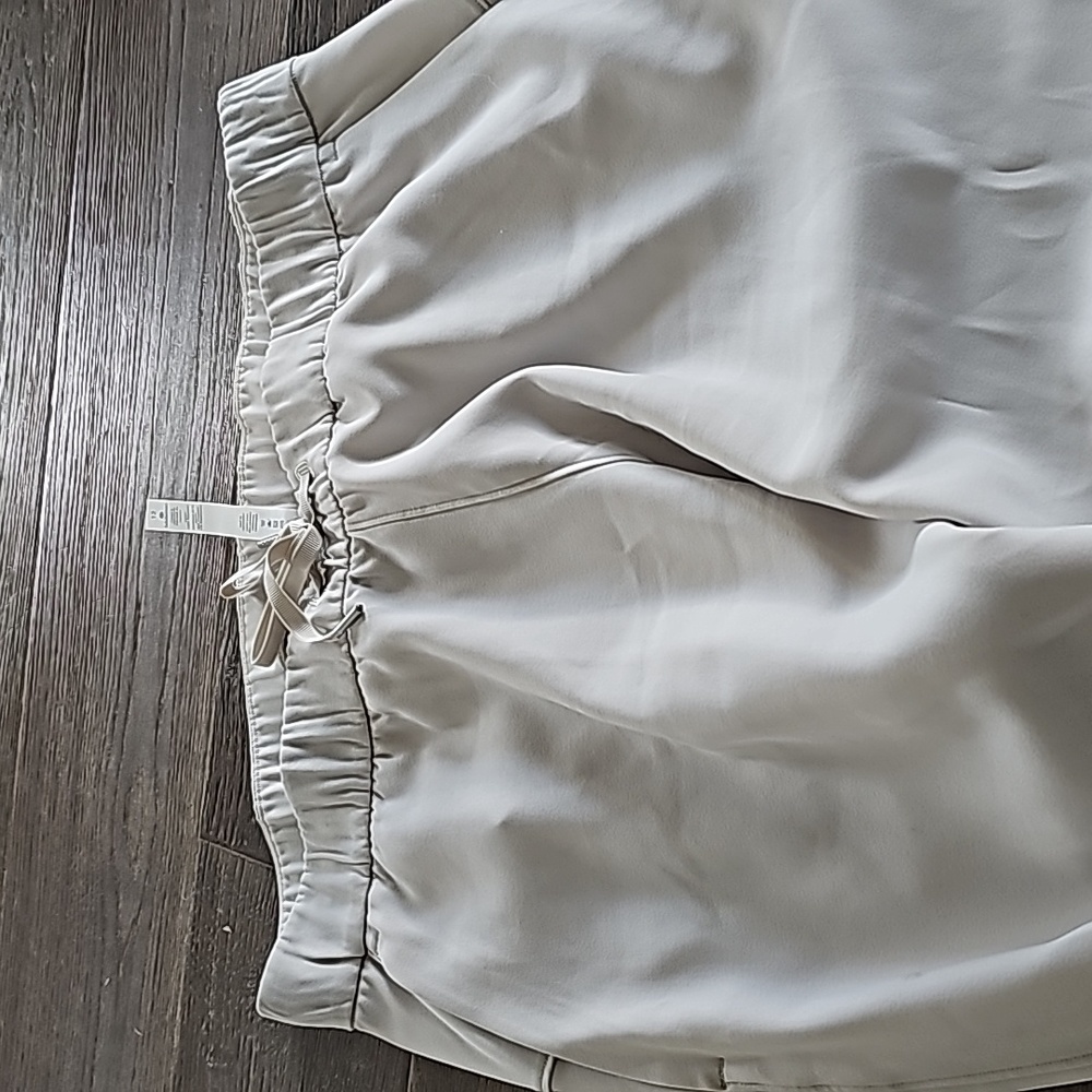 (12) Lululemon On The Fly Pant *Wide Leg* Trousers